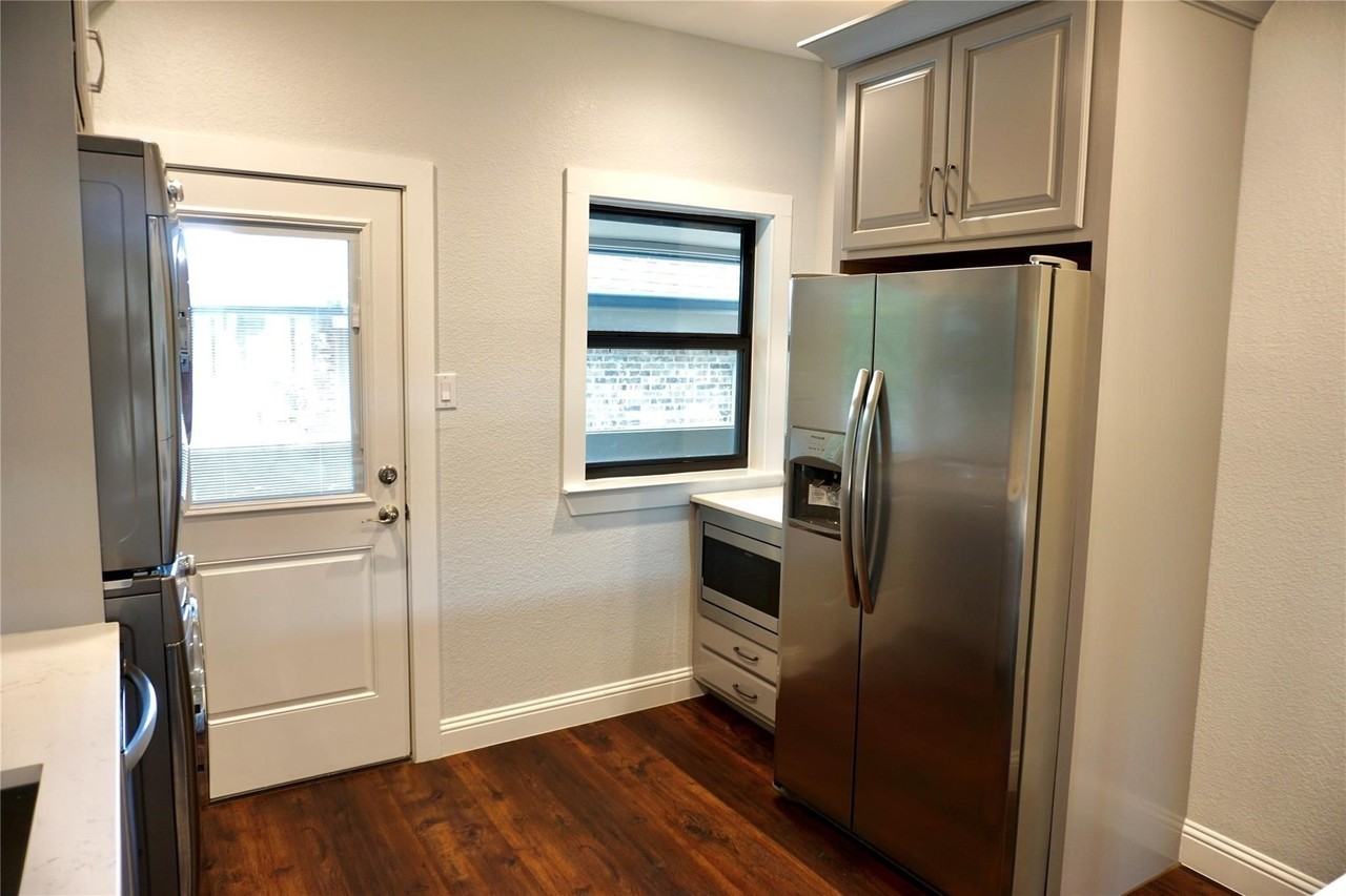 10730 Park Village Pl #C - Photo 2 of 13