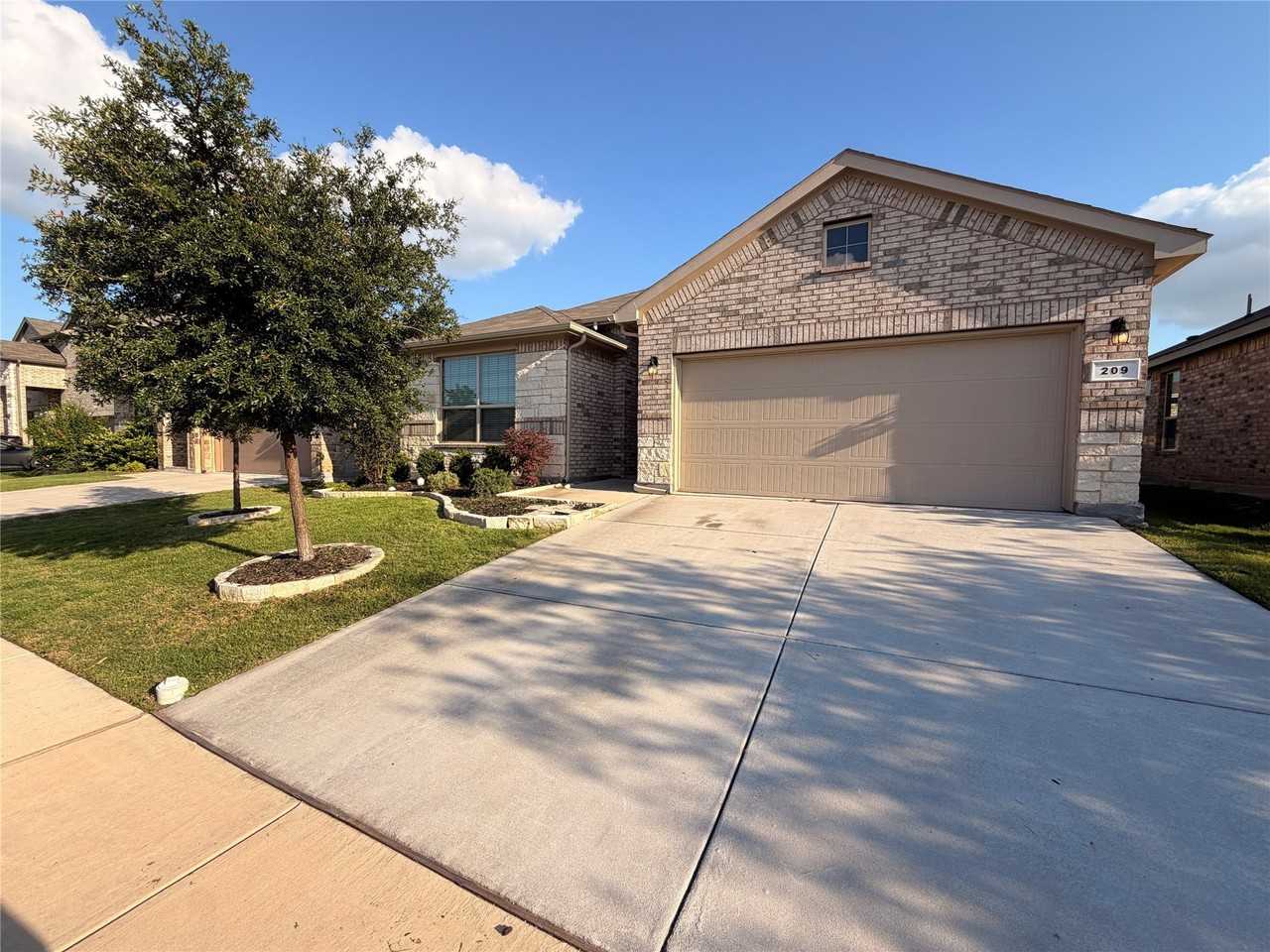 209 Irish Moss Dr - Photo 7 of 23