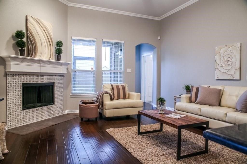 16304 Dry Creek Blvd - Photo 2 of 22
