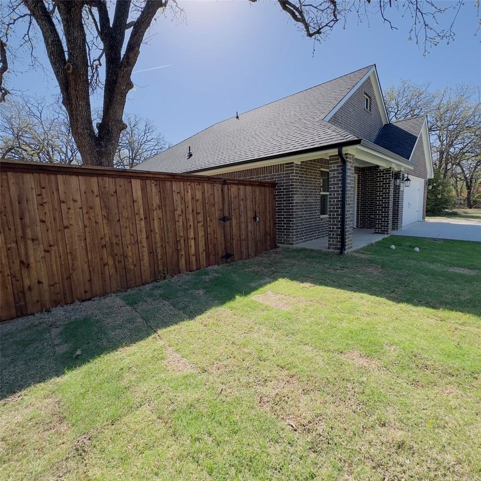 1022 Cheyenne Rd - Photo 6 of 31