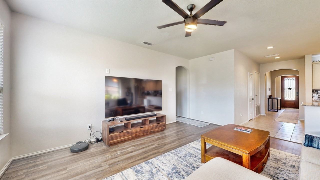 3716 Harbour Mist Trl - Photo 4 of 27