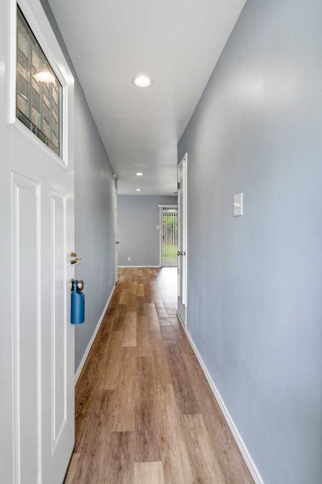 5913 Cathy Ct - Photo 4 of 30