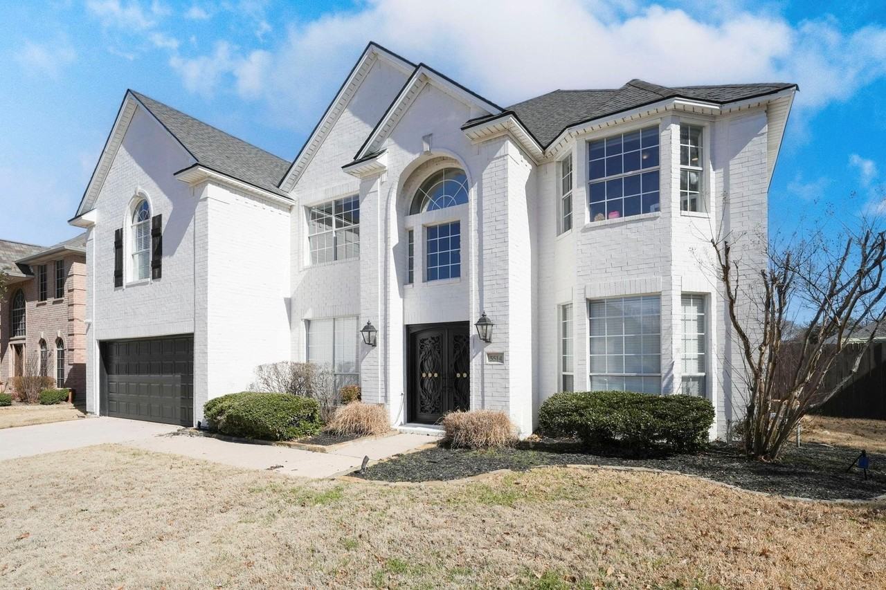 5514 Plantation Ln - Photo 3 of 35