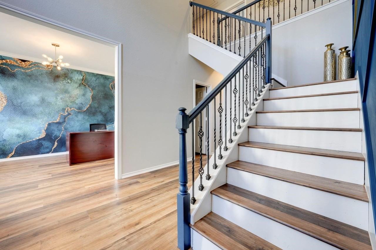 5514 Plantation Ln - Photo 6 of 35
