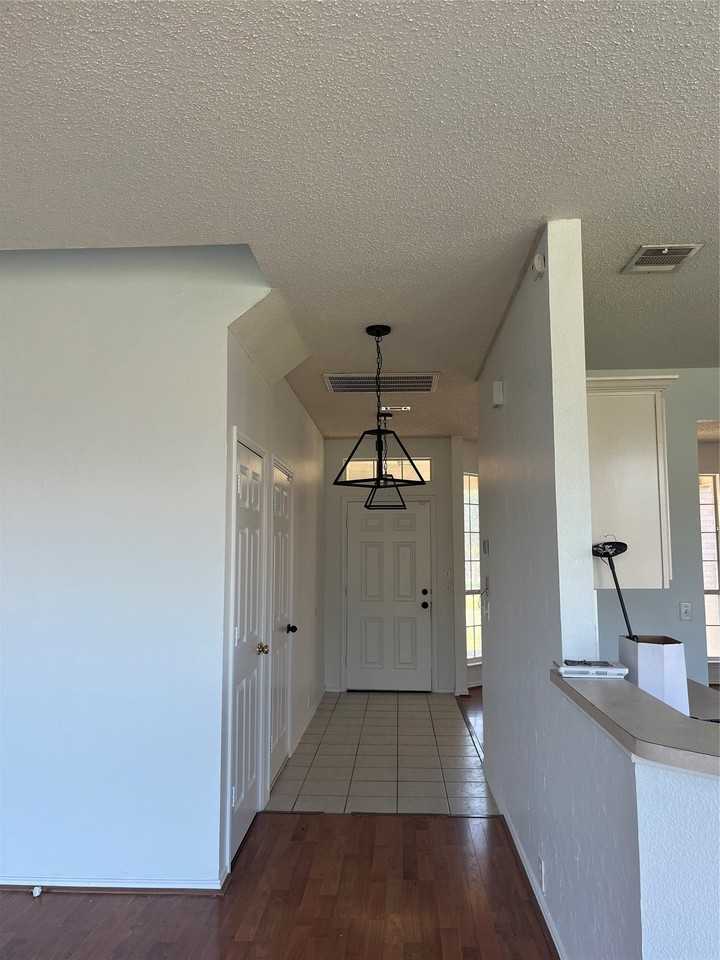 7929 Park Ridge Dr - Photo 2 of 13