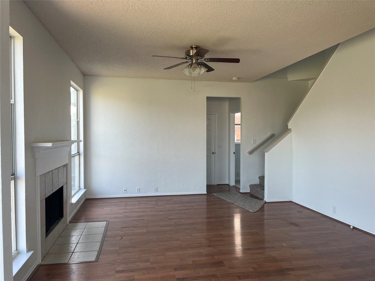 7929 Park Ridge Dr - Photo 4 of 13