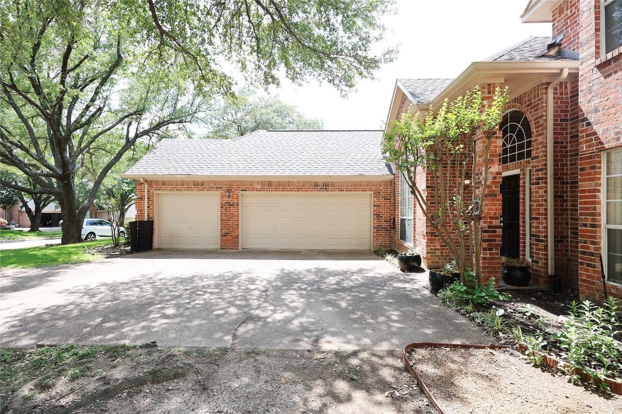 2712 Northview Dr - Photo 2 of 28