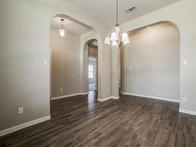 10272 Bancroft Ln - Photo 6 of 23