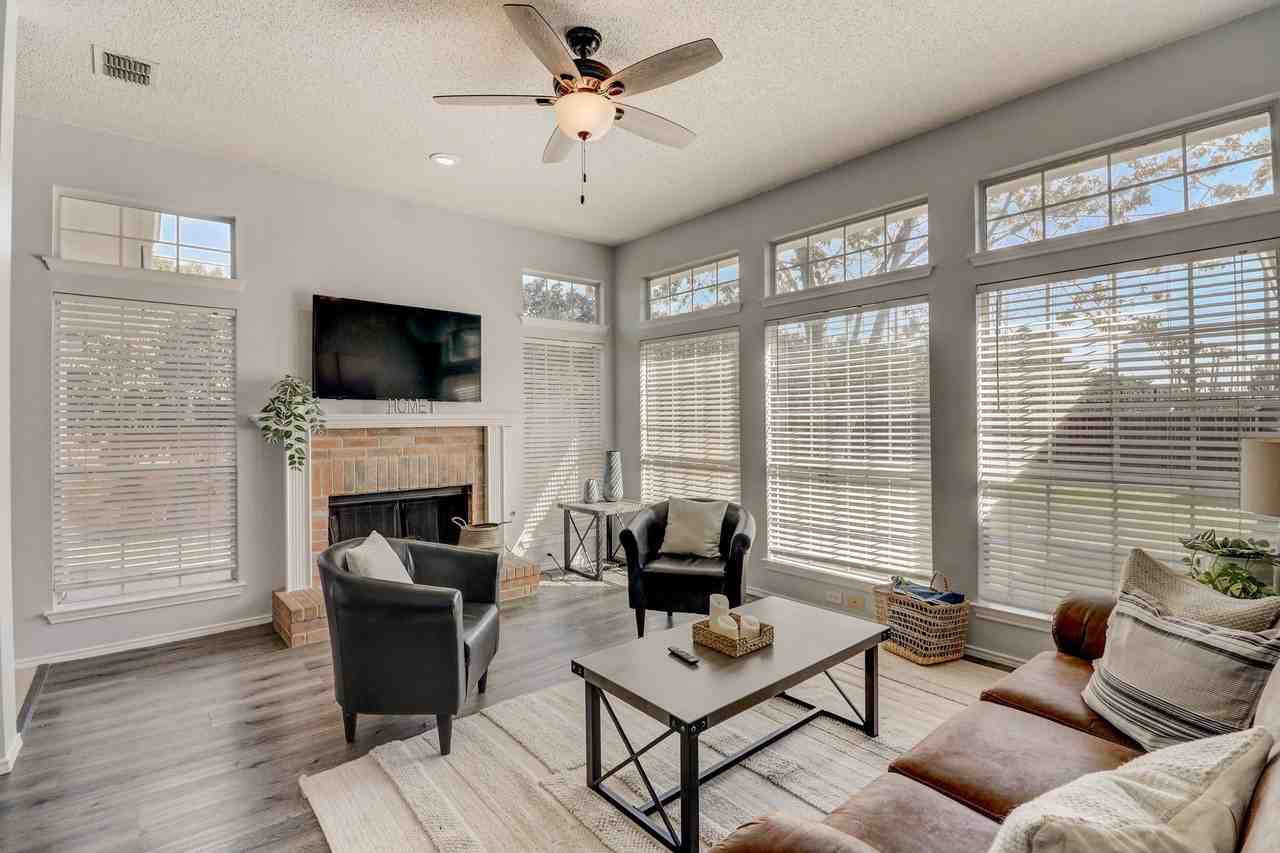 6302 Mount Vernon Dr - Photo 5 of 32