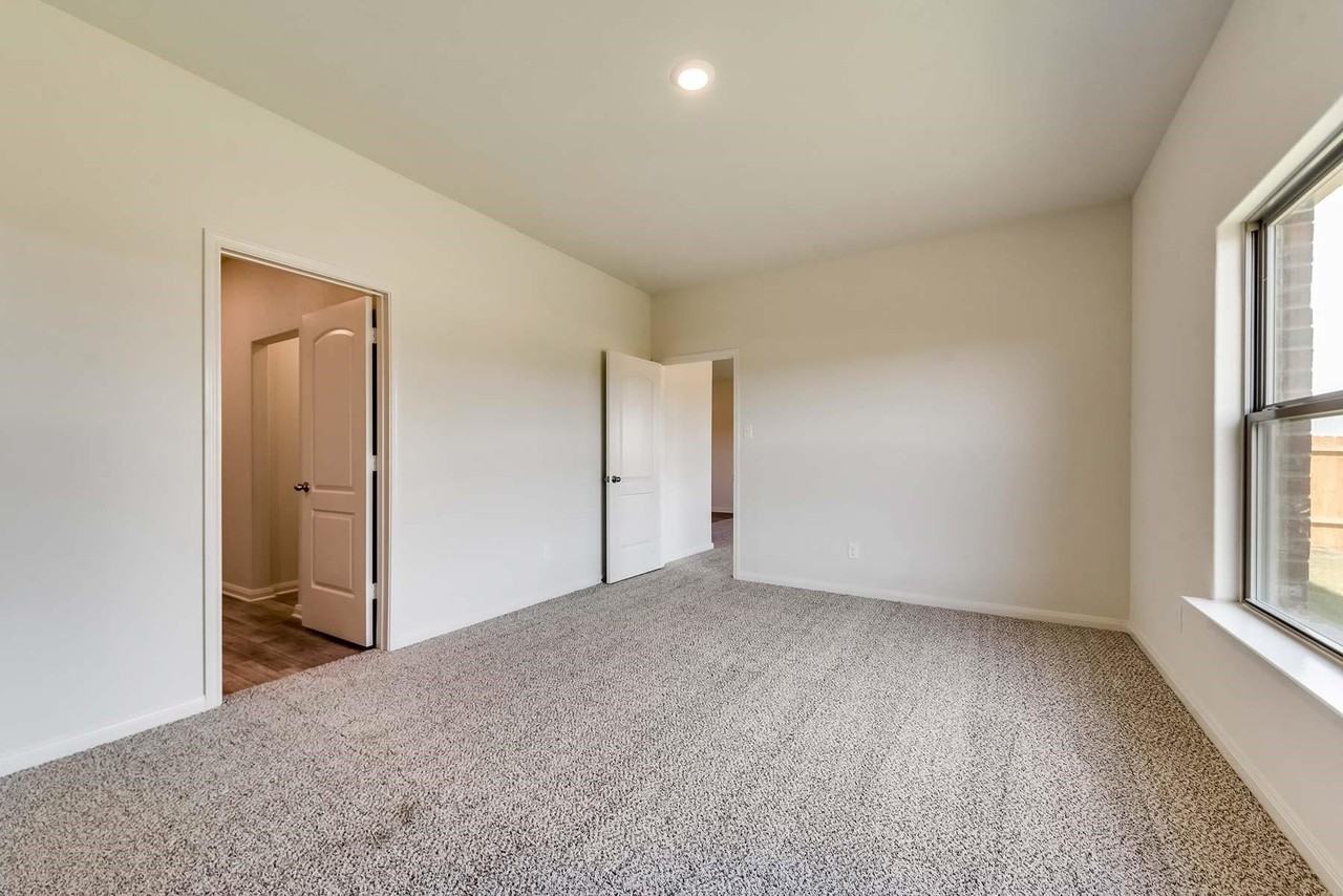 3024 Chico Dr - Photo 6 of 12