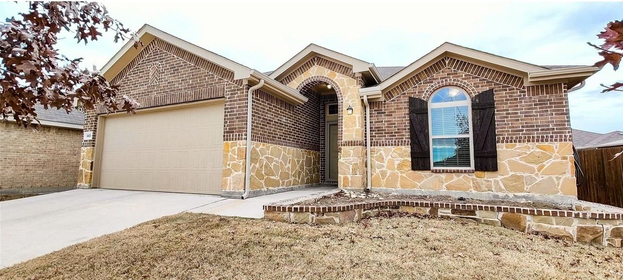 1413 Trumpet Dr - Photo 2 of 23