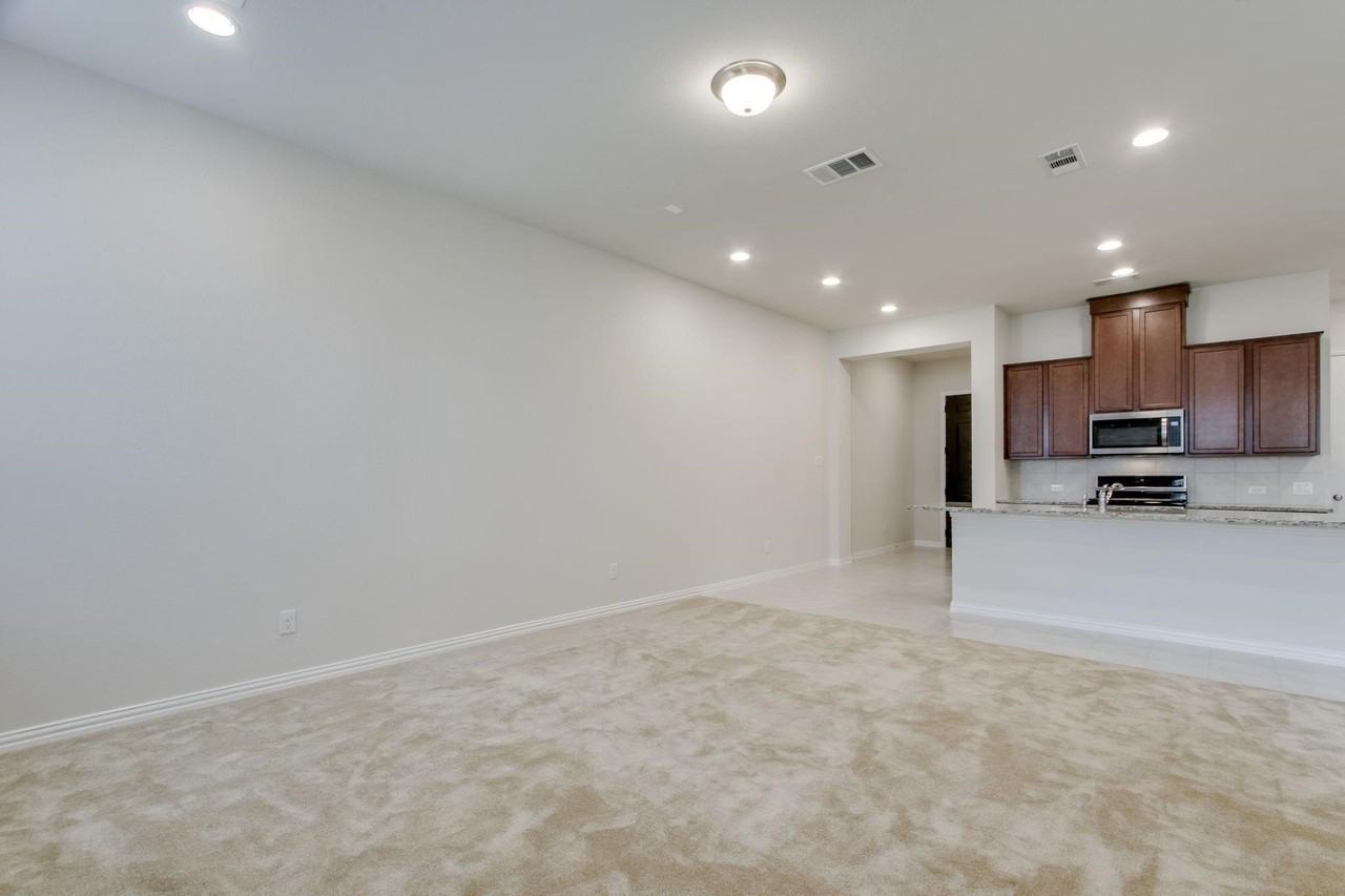17713 Coralberry Dr - Photo 7 of 25