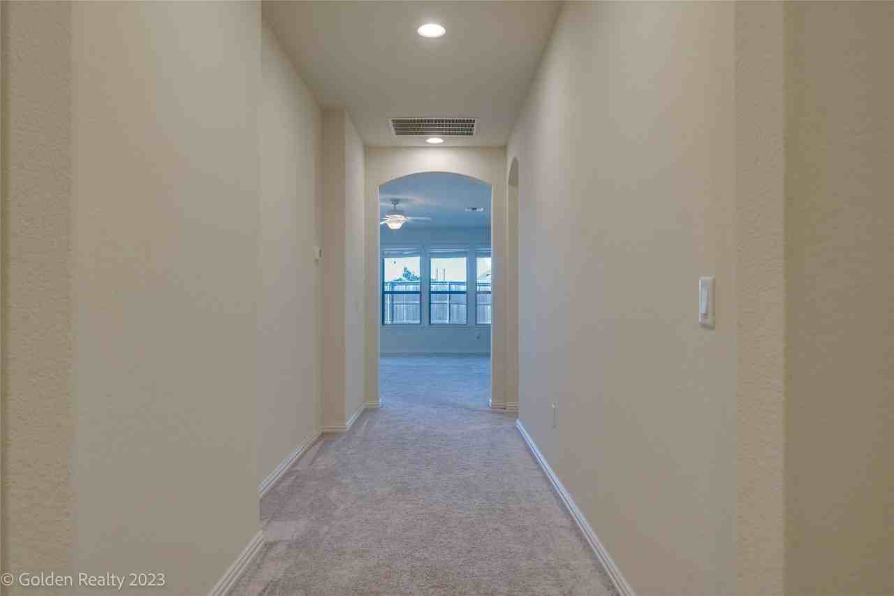 11182 Ortega St - Photo 5 of 33