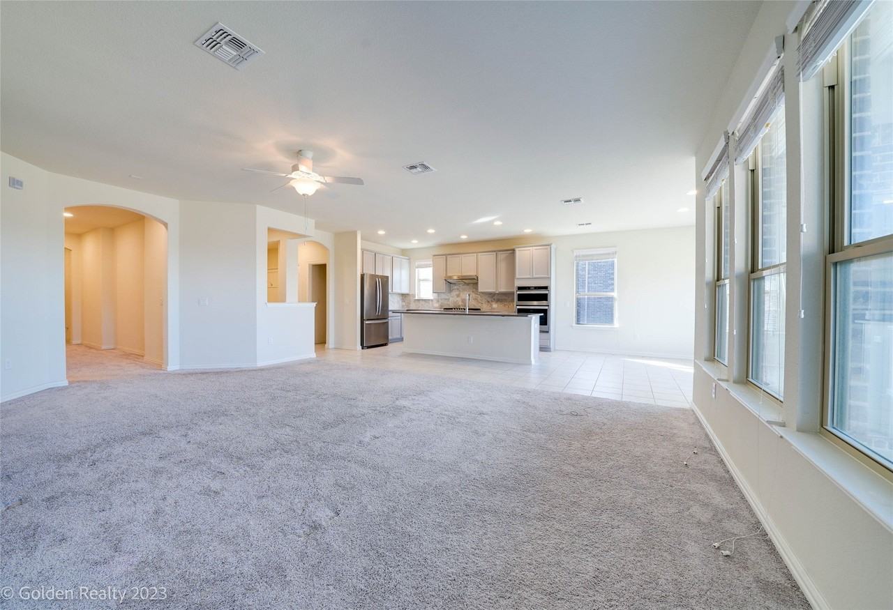 11182 Ortega St - Photo 7 of 33