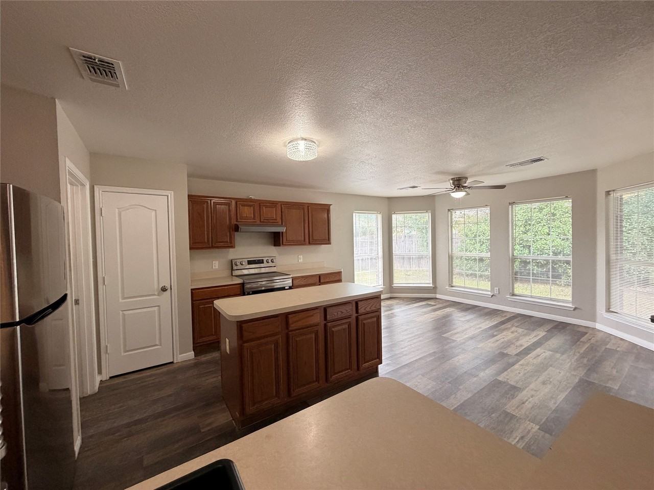 2131 Post Wood Ln - Photo 7 of 22