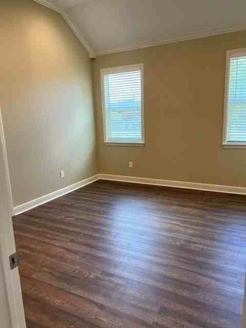 12600 Plassmeyer Ct - Photo 7 of 15