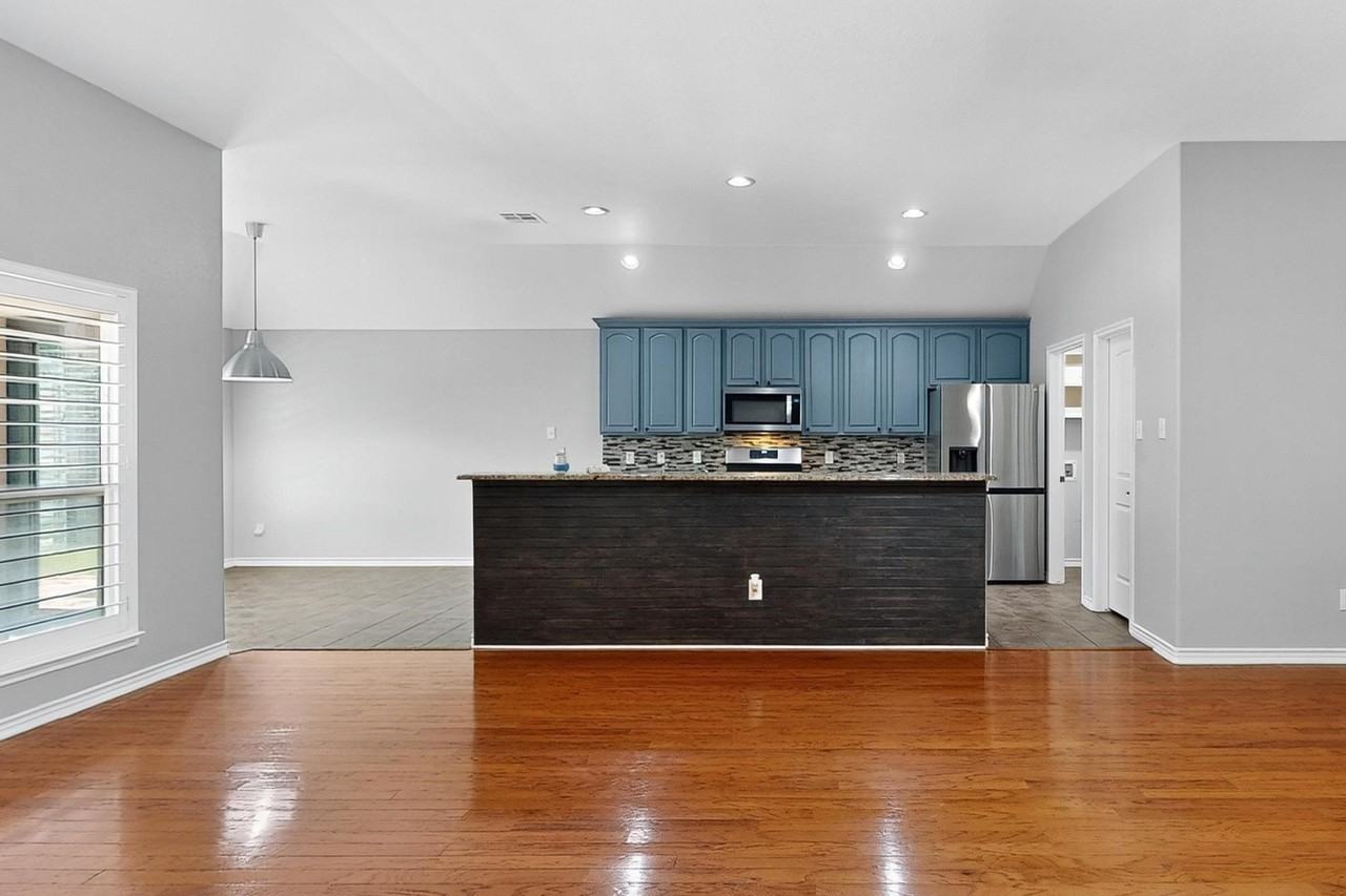 8313 Loma Alta Trl - Photo 5 of 34