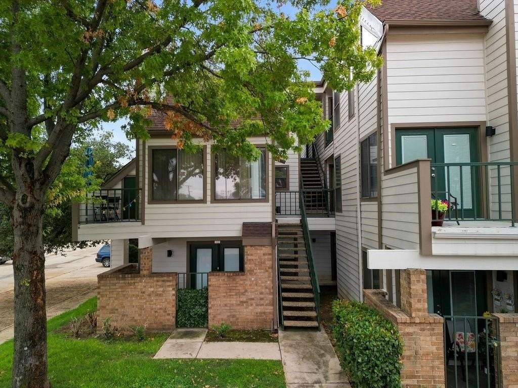 2300 Bamboo Dr #N211 - Photo 2 of 39