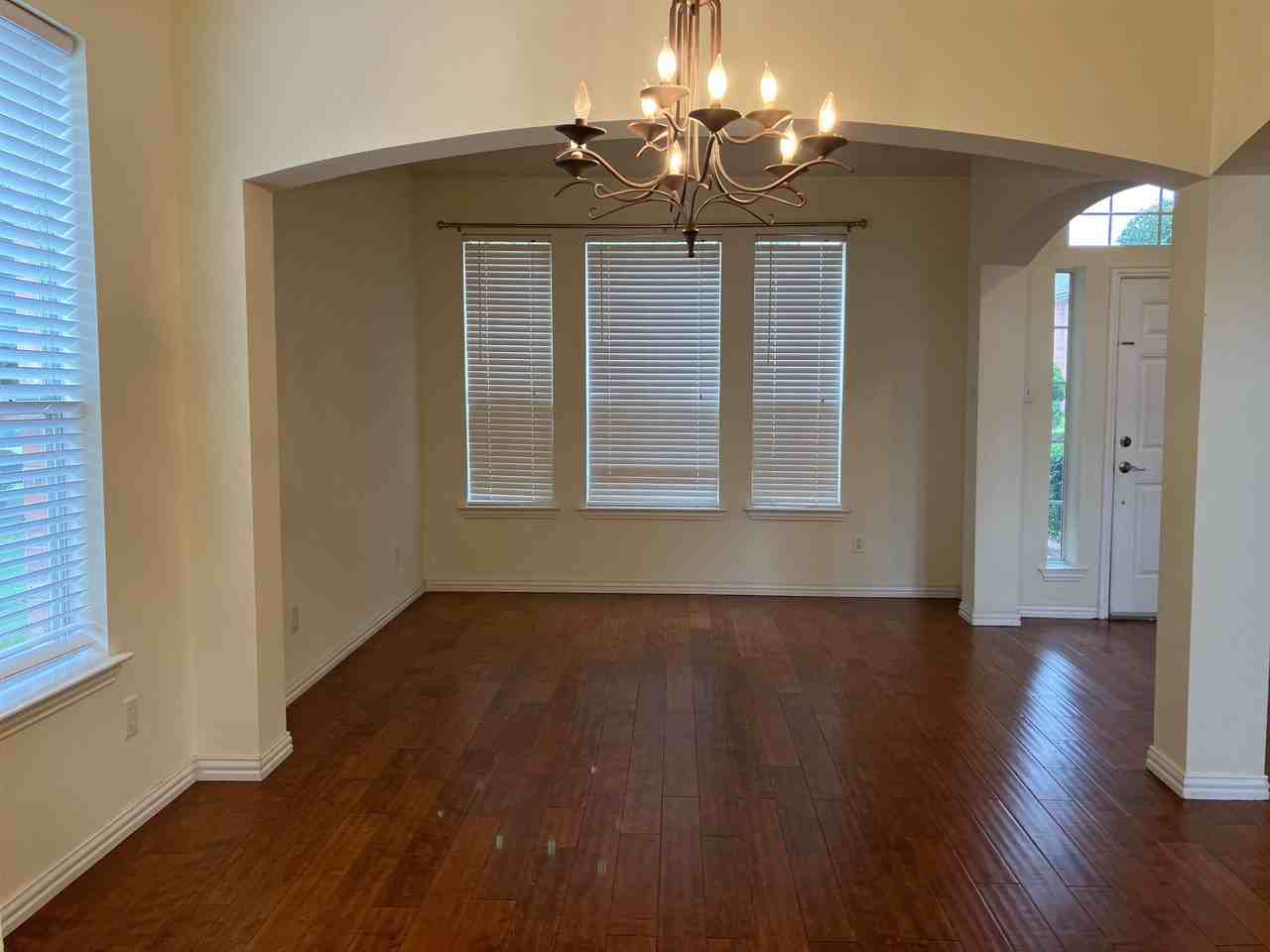 2616 Quail Hollow Dr - Photo 3 of 33