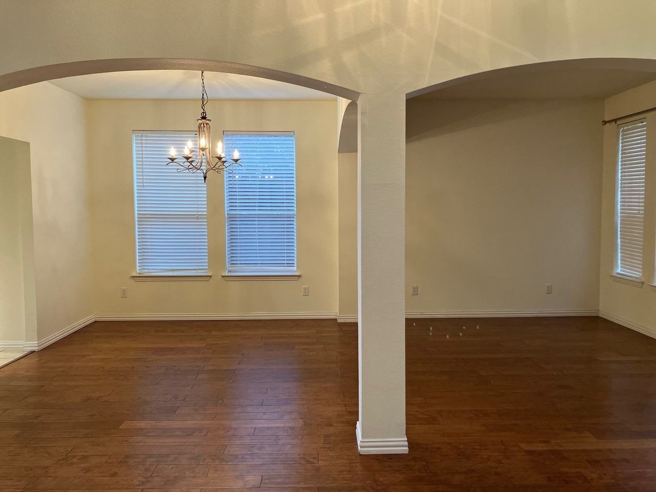 2616 Quail Hollow Dr - Photo 4 of 33