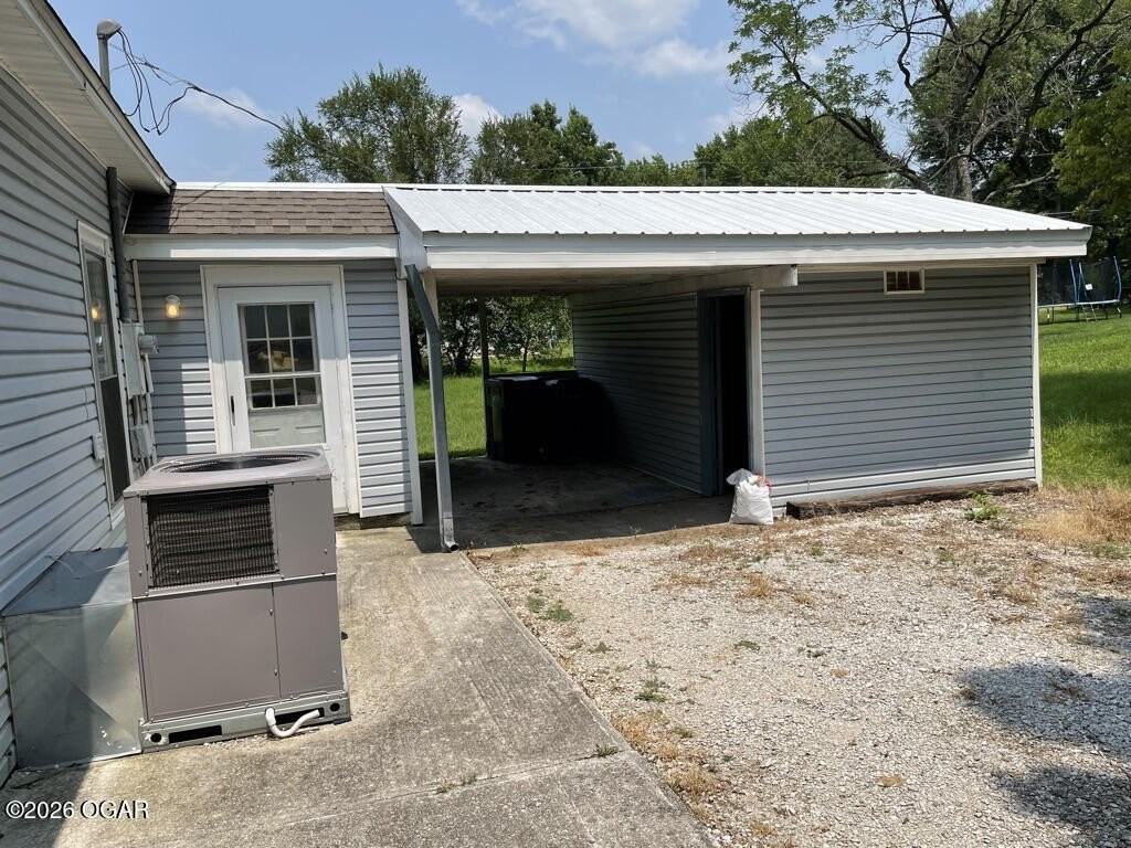 1417 Crow St - Photo 6 of 29