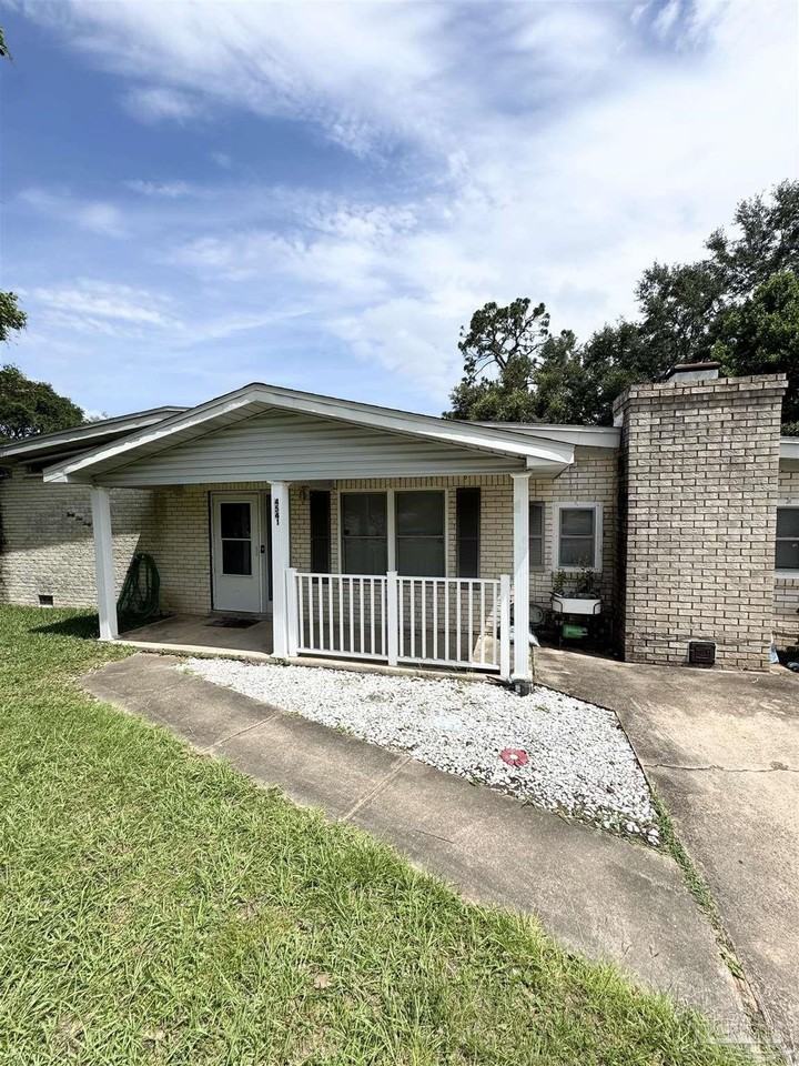 4541 Marseille Dr - Photo 2 of 24