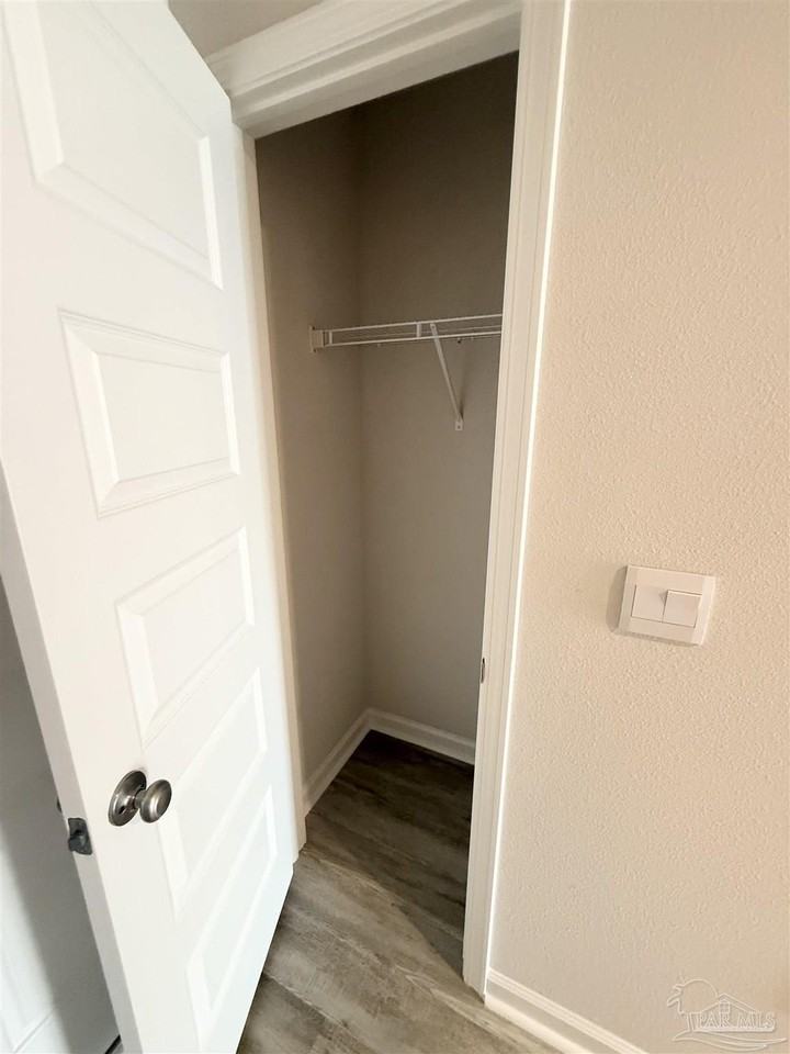 4335 Redbay Ct - Photo 4 of 30