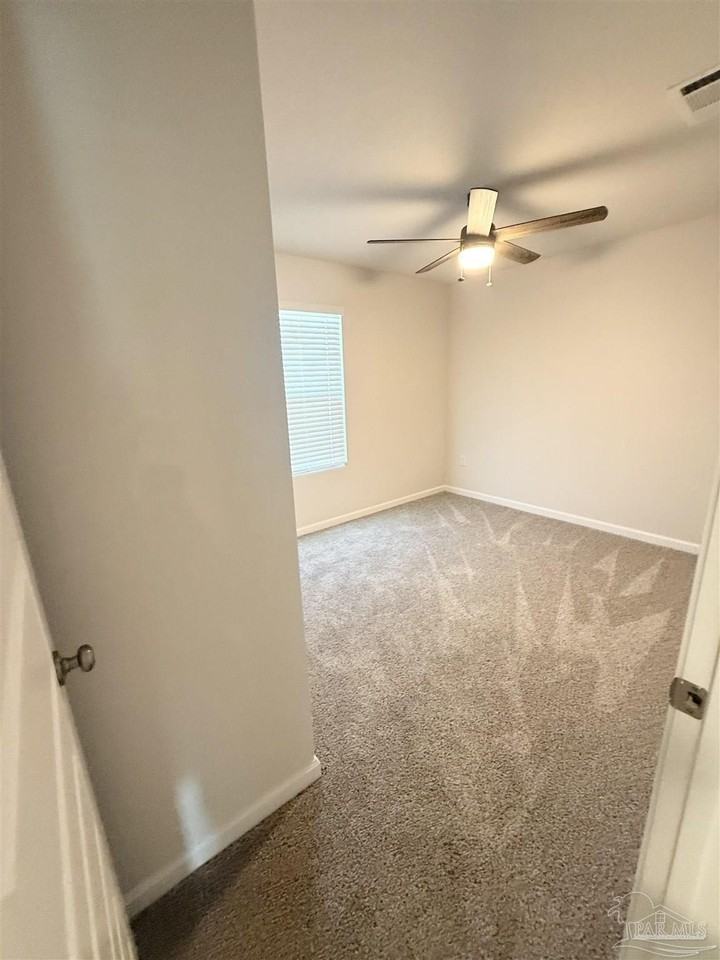 4335 Redbay Ct - Photo 5 of 30