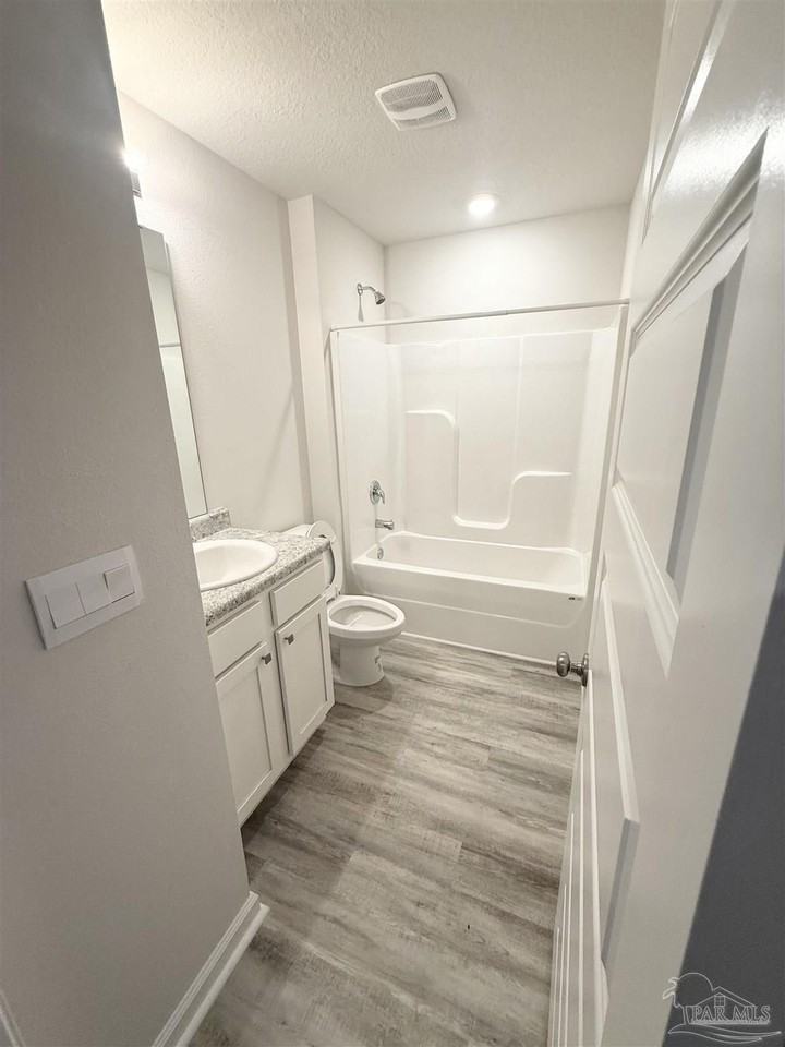 4335 Redbay Ct - Photo 7 of 30