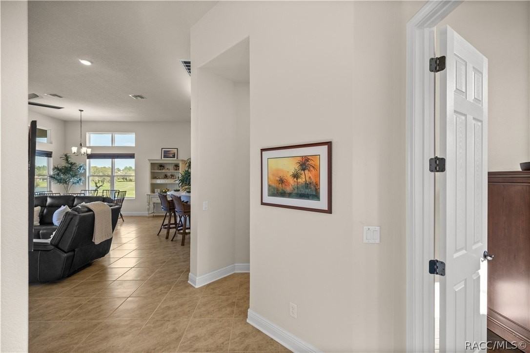 1335 W Greenmeadow Path - Photo 6 of 50