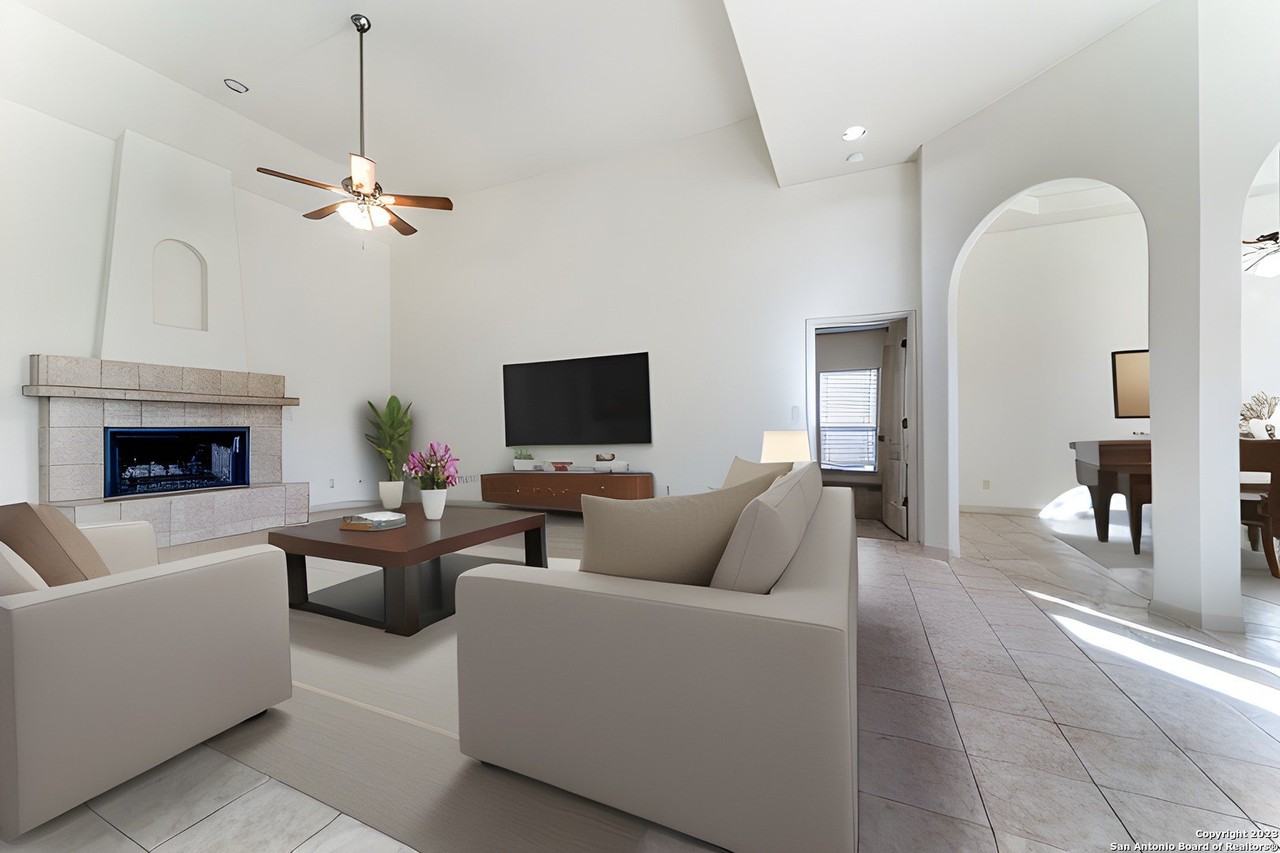 206 English Oaks Cir - Photo 2 of 19