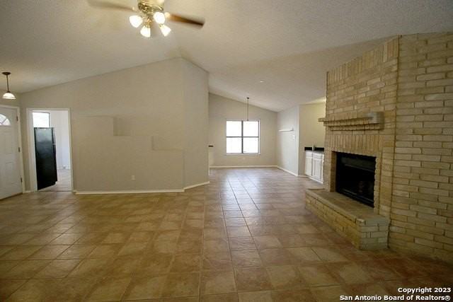 13942 Chisom Creek St - Photo 4 of 25