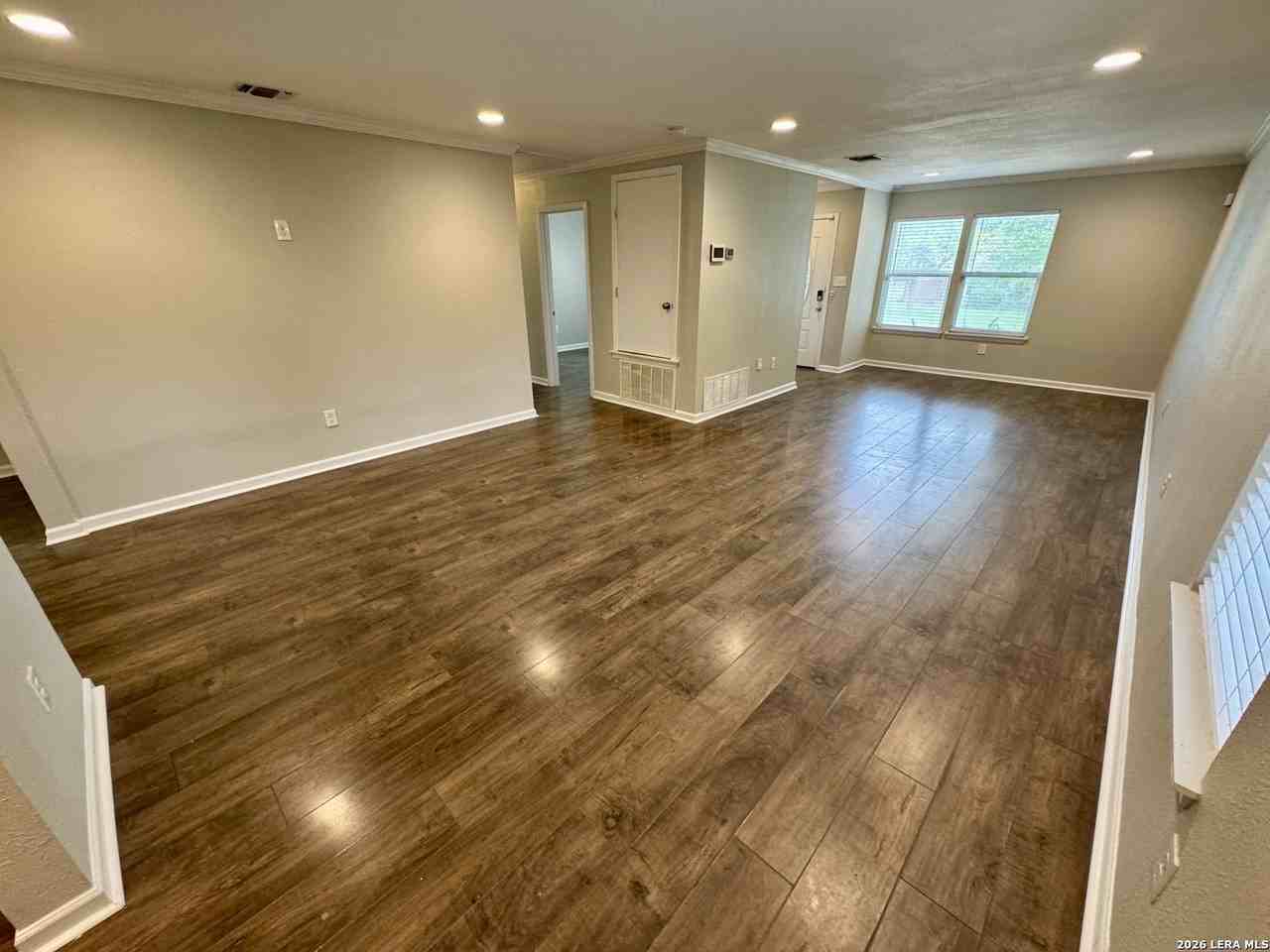 1723 Corita St - Photo 6 of 35