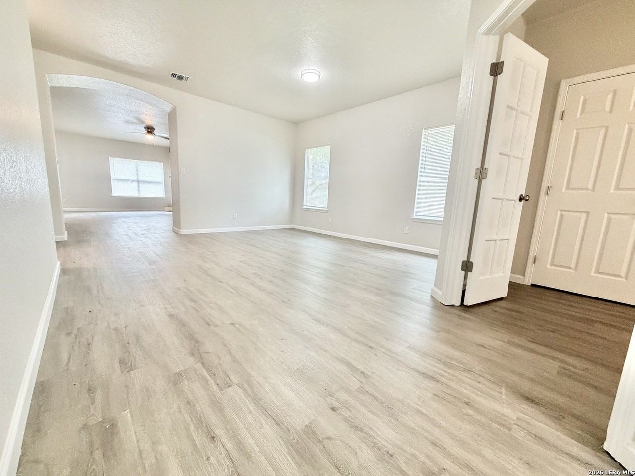 1146 Kite Cor - Photo 3 of 43
