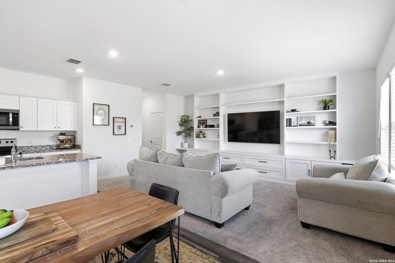 7726 Fern Holw - Photo 3 of 30