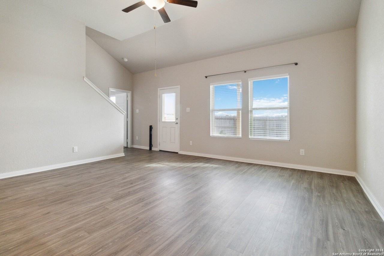 1033 Windflower - Photo 6 of 29