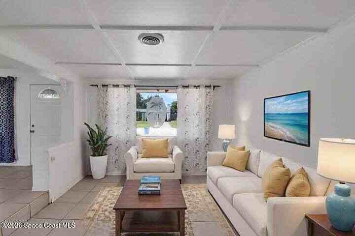 102 1st St - Photo 3 of 20