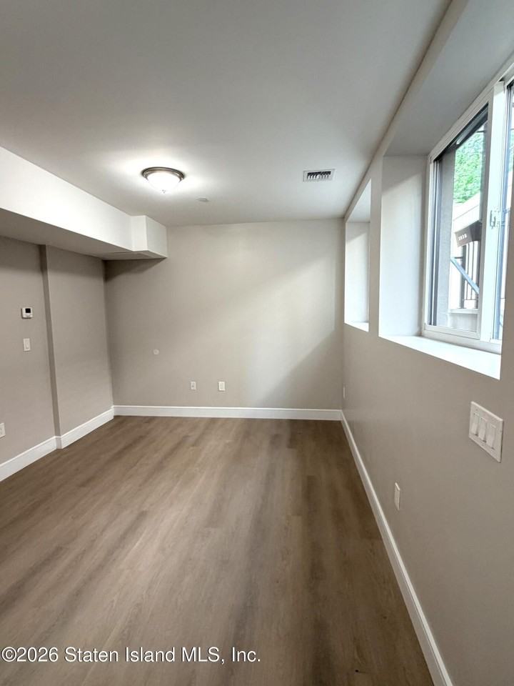 393 Philip Ave #2 - Photo 2 of 9