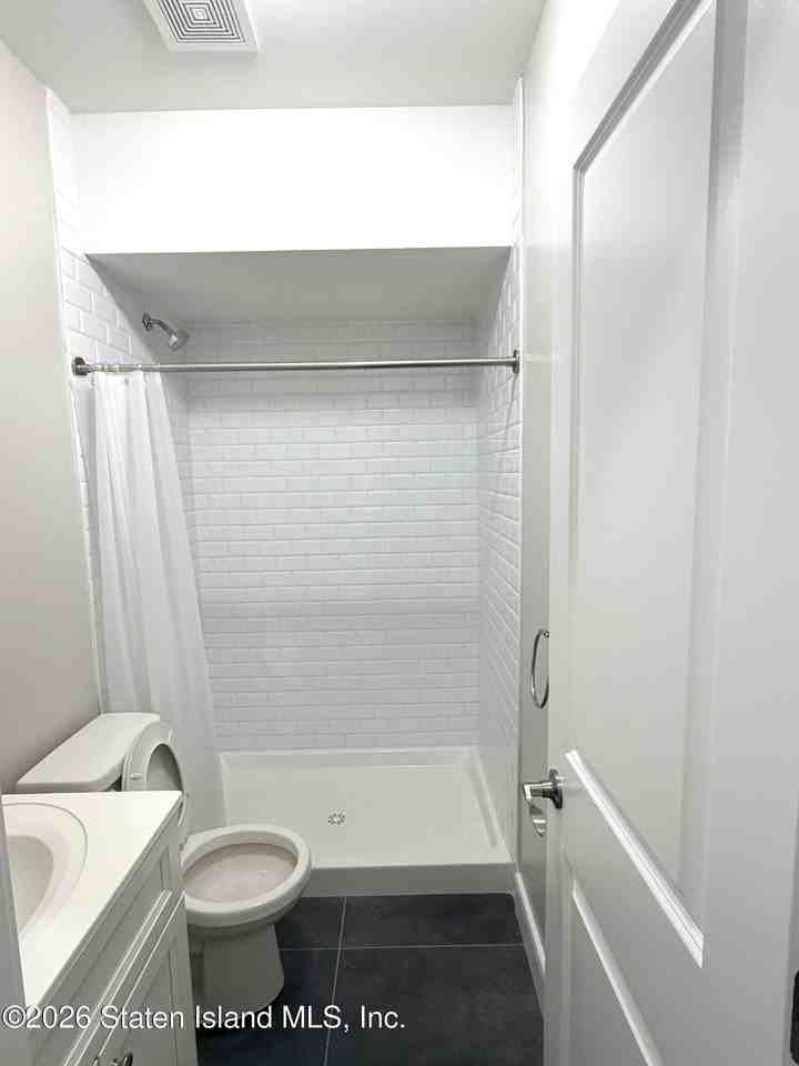 393 Philip Ave #2 - Photo 7 of 9