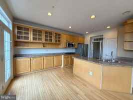 featured image of 6130 Stonehenge Pl #7
