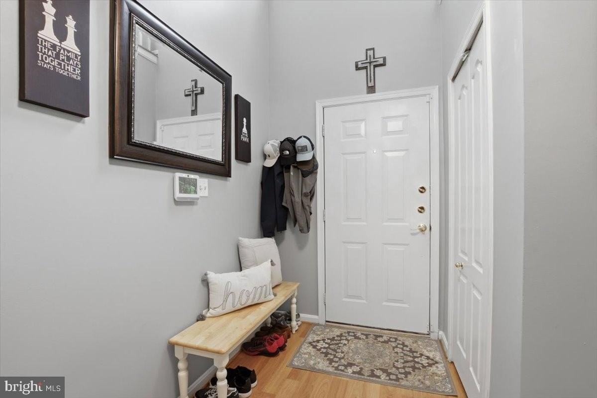 9944 Royal Commerce Pl - Photo 3 of 30