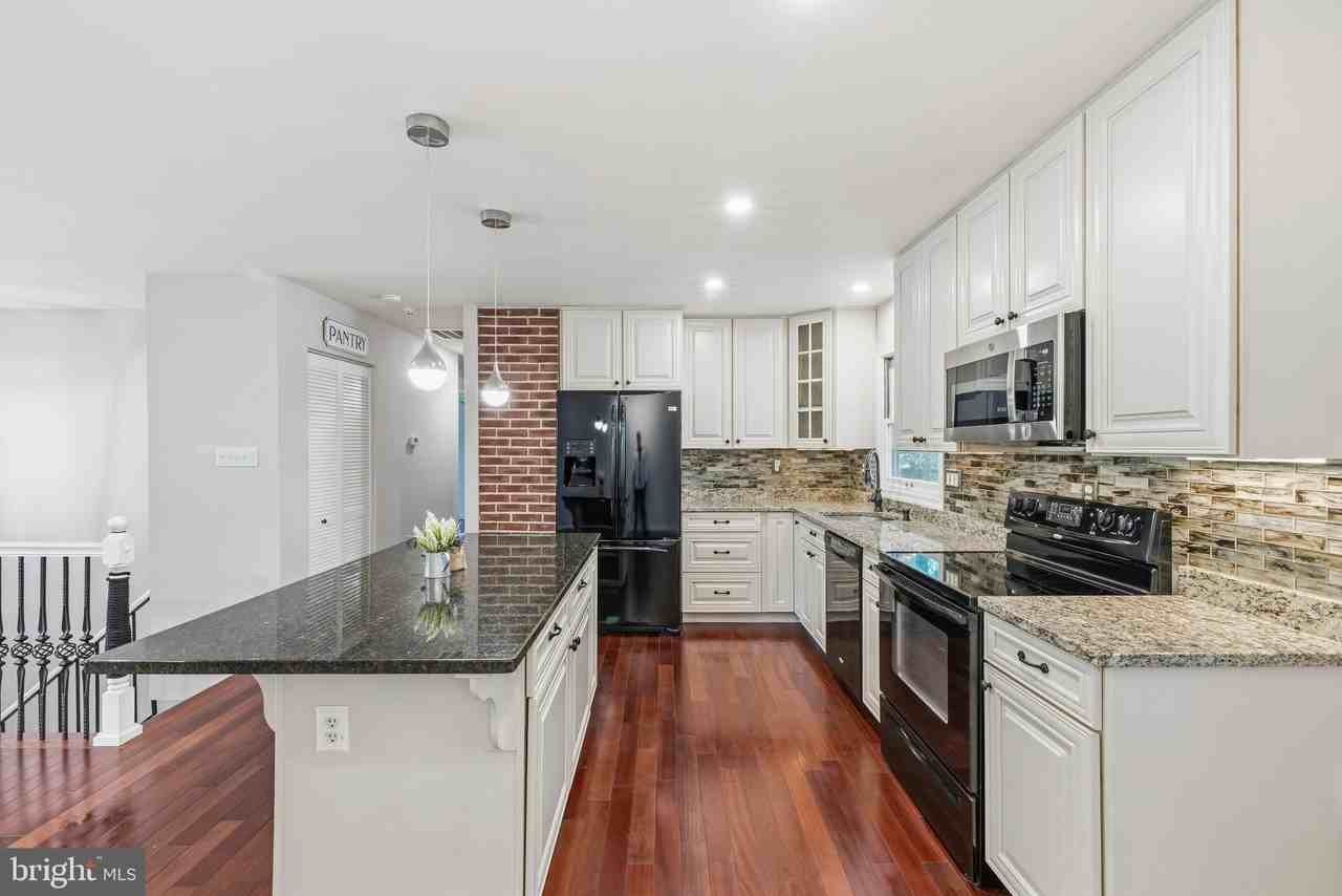 301 Wicomico Rd - Photo 7 of 38