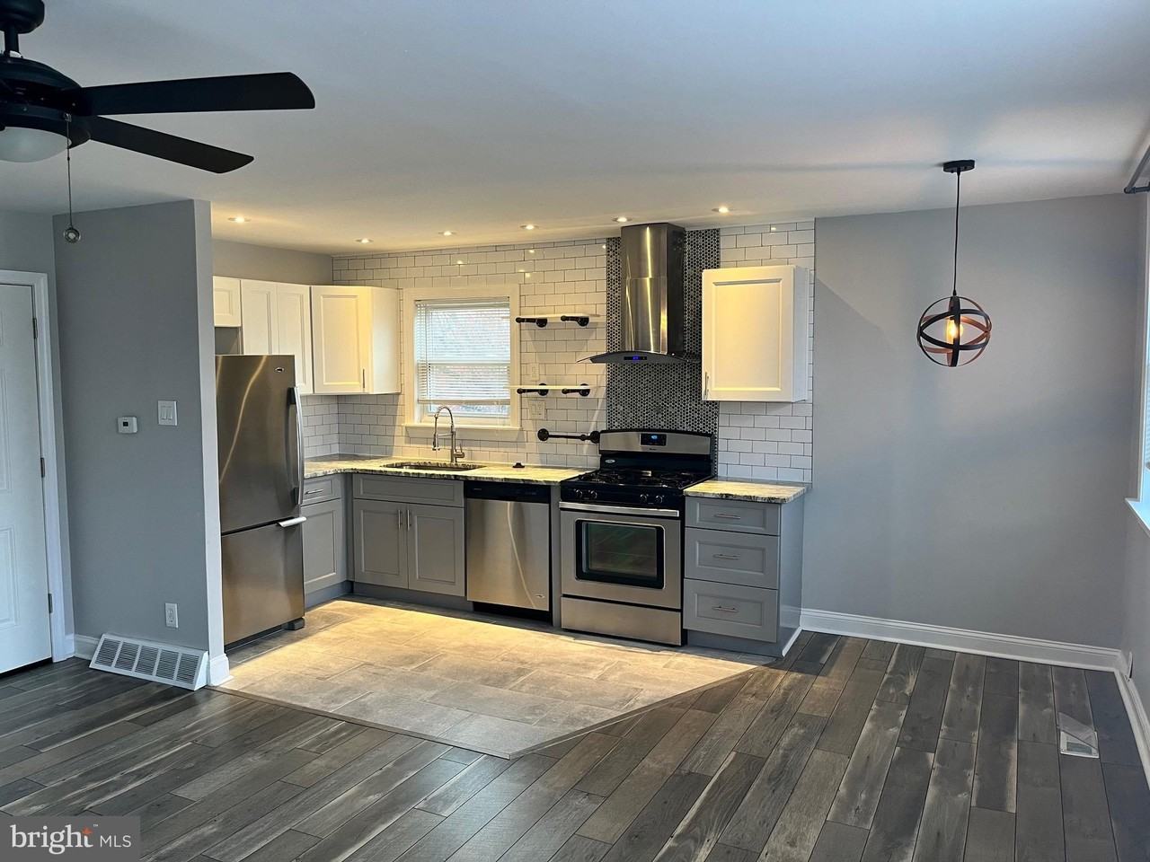 3600 Genesee Pl #2ndFL - Photo 5 of 10