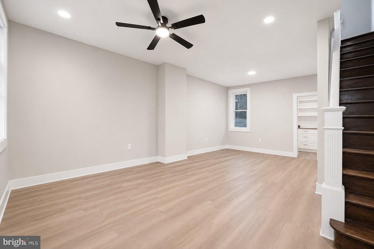231 E Phil Ellena St - Photo 2 of 14
