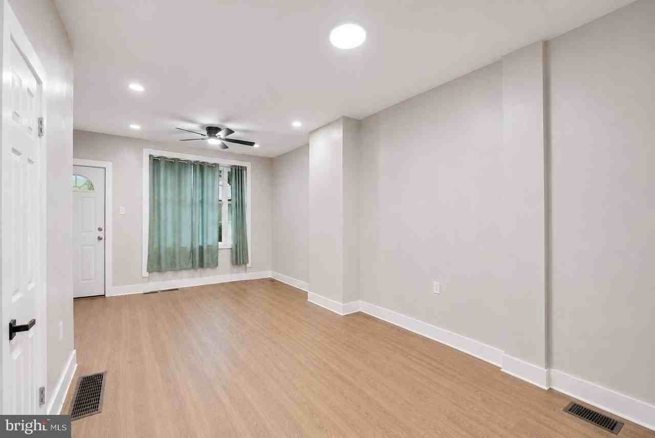 231 E Phil Ellena St - Photo 3 of 14