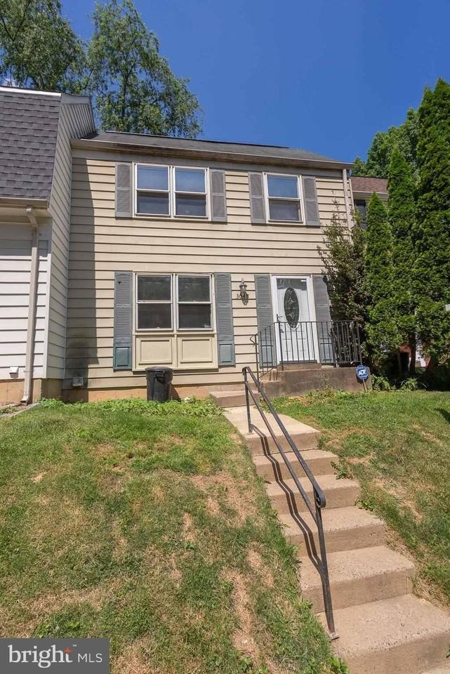 3048 Silent Valley Dr - Photo 3 of 36