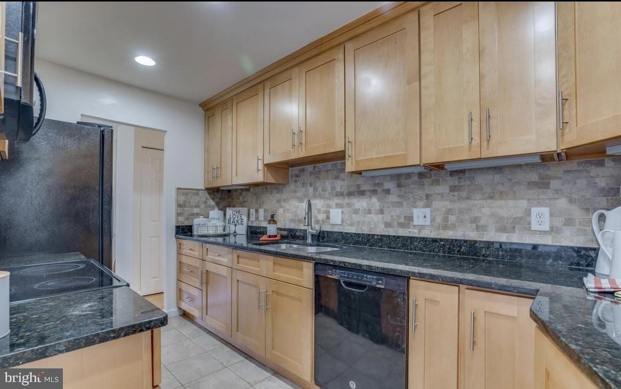 2801 Reign St - Photo 6 of 26
