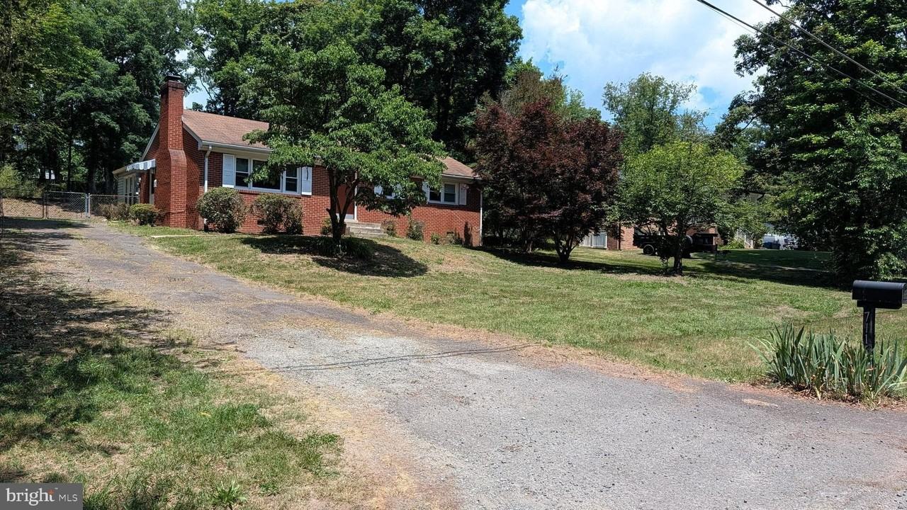 7116 Judith Ave - Photo 2 of 27
