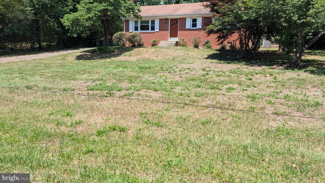 7116 Judith Ave - Photo 3 of 27