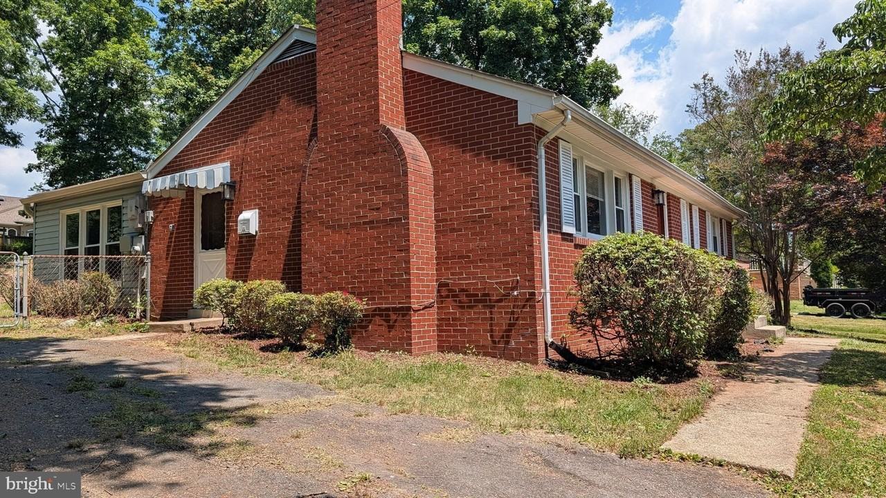 7116 Judith Ave - Photo 5 of 27